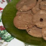 Biscotti di Natale con cannella, noci e uvetta
